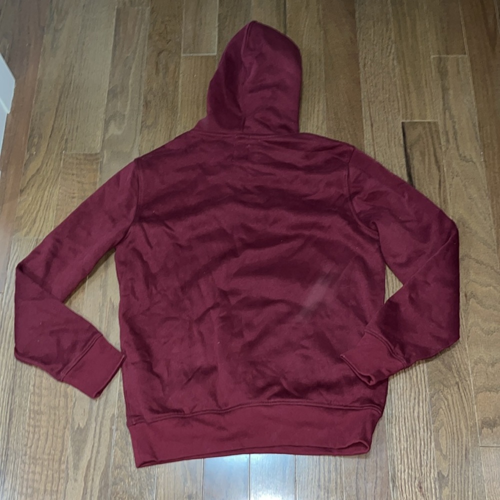Super soft maroon gap brand new hoodie size medium - Picture 3 of 4